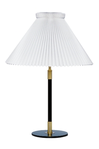 LE KLINT 352 (H 62-88 cm.)
