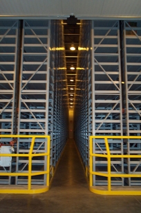 XTEND™ STATIONARY HIGH-BAY SHELVING