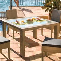 NEMO Square Dining Table