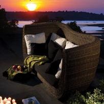 MADEIRA Loveseat