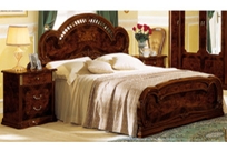 Milady Italian Glossy Platform Bed
