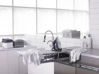 HI215 / HI115 HiddenHelper Ironing Board