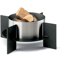Outdoor fire pit