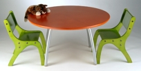 Knú Kid's Table & Chairs: