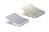 CURVED SQUARE PULL