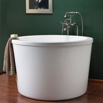 Caruso Round Japanese Soaking Air Bath Tub