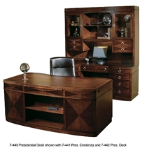 7-440 Presidential Desk