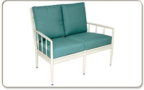 Nikko - 1511 Loveseat